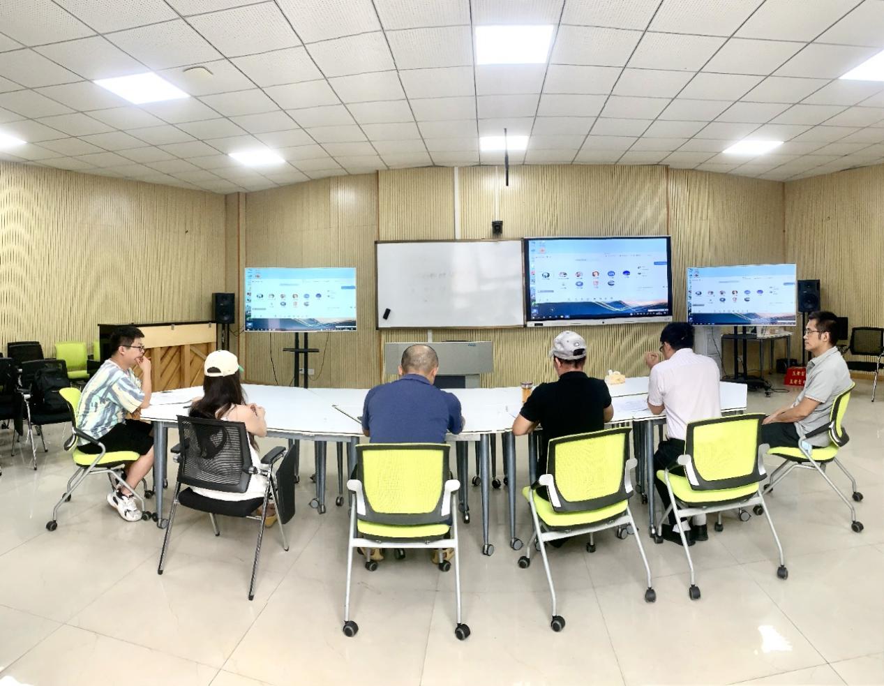 九三学社乐山师院支社召开纪律学习教育专题会议(图2)